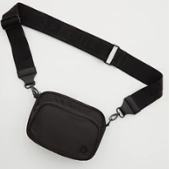 NWT OFFLINE By Aerie Makin' Moves Black Crossbody Bag - Picture 1 of 5